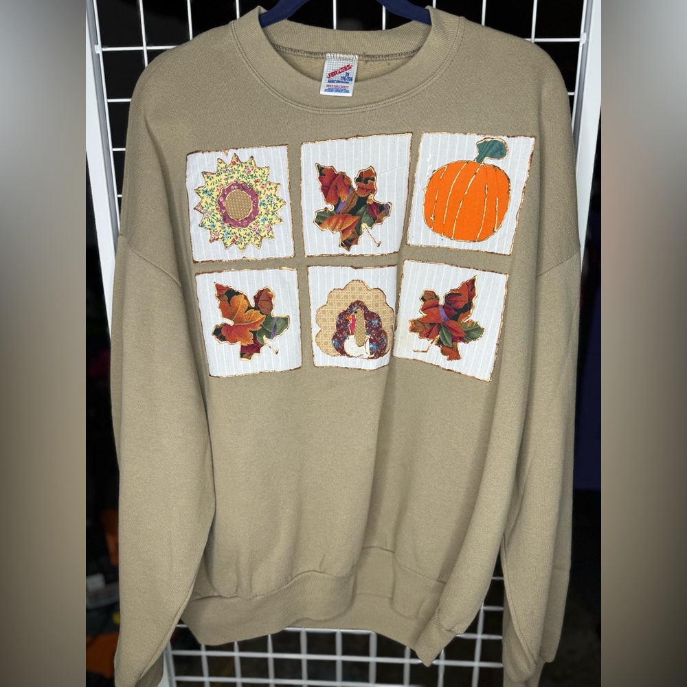 Vintage 1990s Jerzees Fall weather crewneck